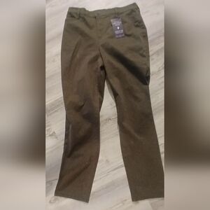 Gloria Vanderbilt Amanda Olive Green Cotton Straight Leg Trouser Sz 8. NWT